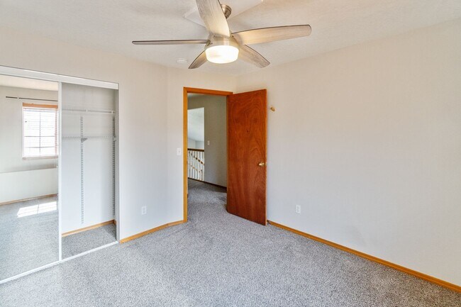 Building Photo - 4609 E 15th Ave
