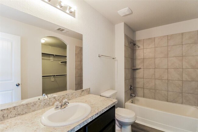 Building Photo - 22350 Porter Mountain Trl