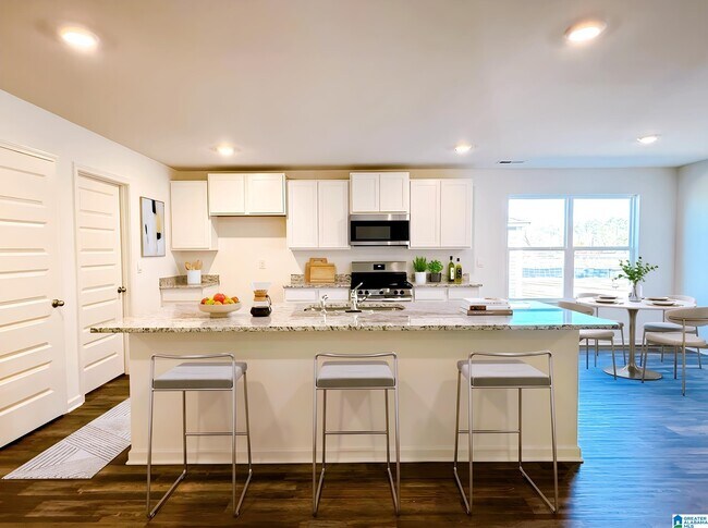 Building Photo - 136 Aberdeen Lp