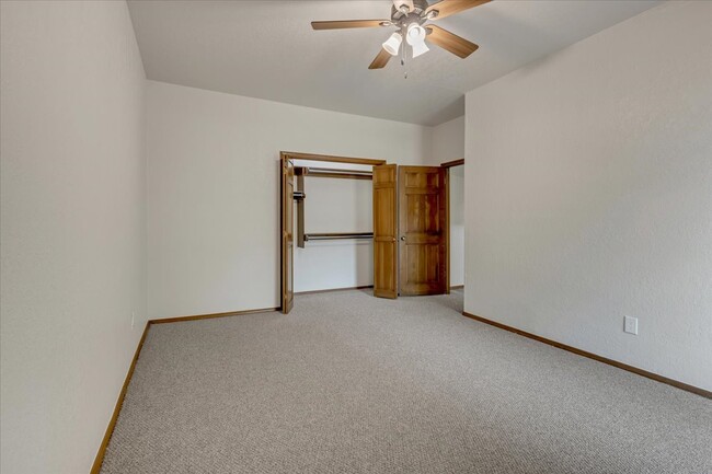 Building Photo - 4075 St Croix Dr