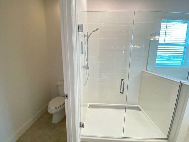Building Photo - $200 off 1st mo rent! Hanover Lakes-4957 O...