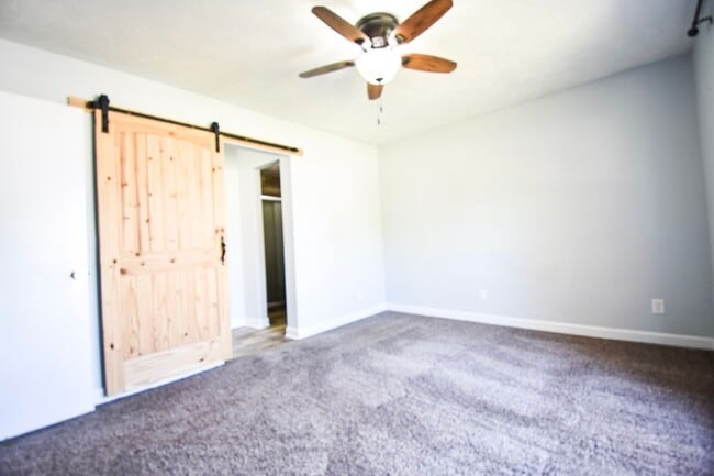 Building Photo - Coming Soon: 3 Bedroom, 2 Bathroom Home (NO PETS)