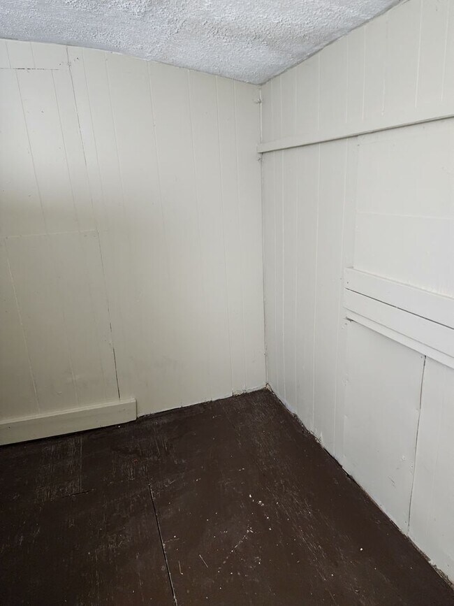 Building Photo - Cute & Quirky 3 bedroom House in Portland