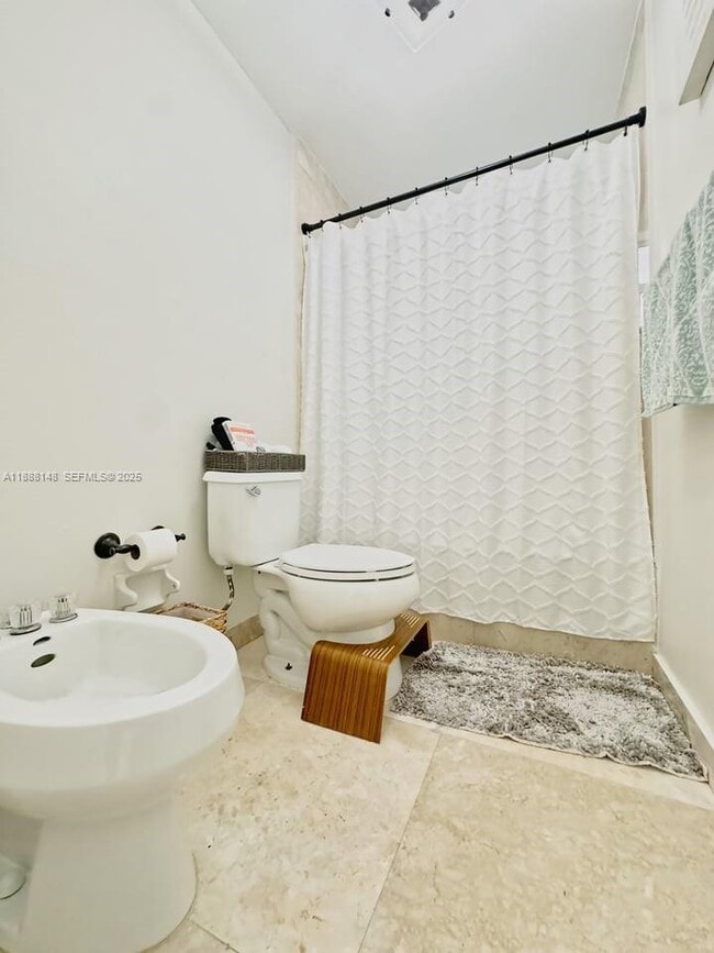 Building Photo - 10620 SW 67th St