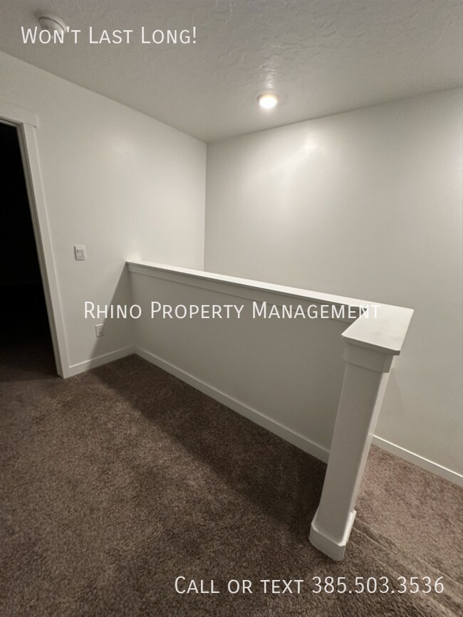 Building Photo - 429 N Northshore Dr