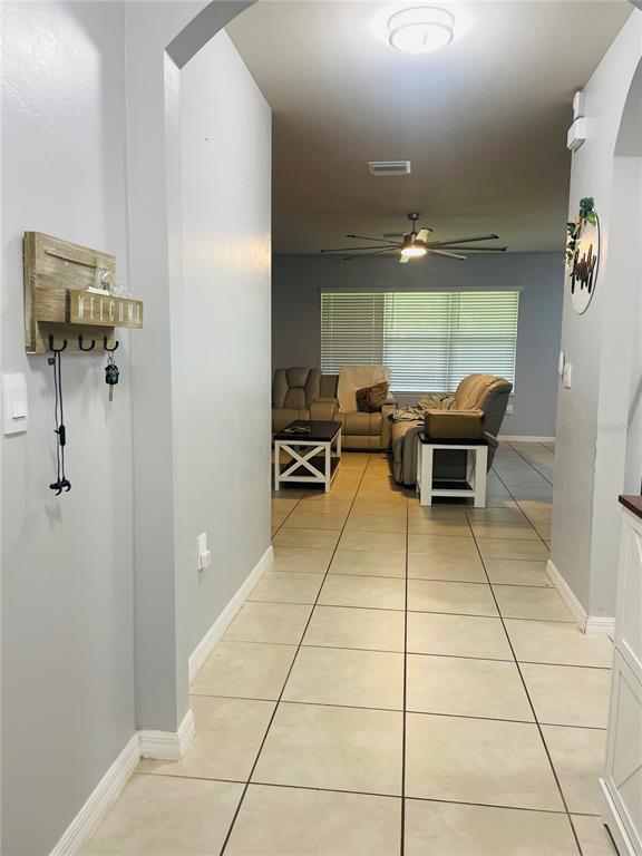 Building Photo - 25181 Doredo Dr