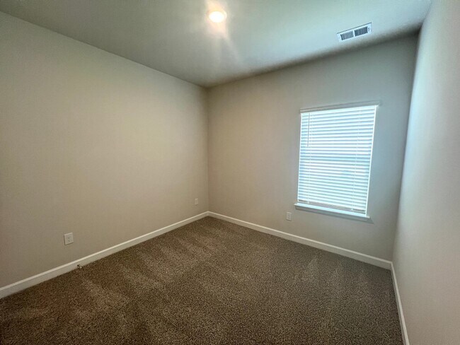 Building Photo - Little River like-new Three-Bedroom Home, ...