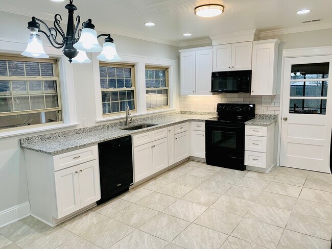 Kitchen - 309 Loop Rd