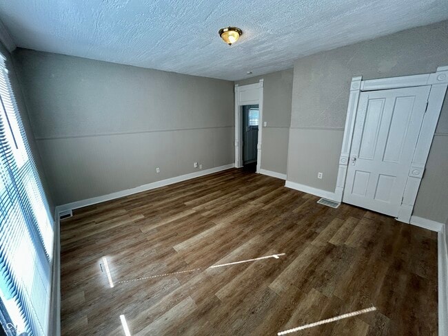 Building Photo - 316.5 W 29th St