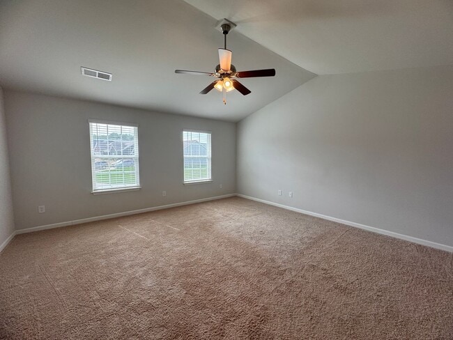 Building Photo - Beautiful 4BR 2.5BA Home in Trinity