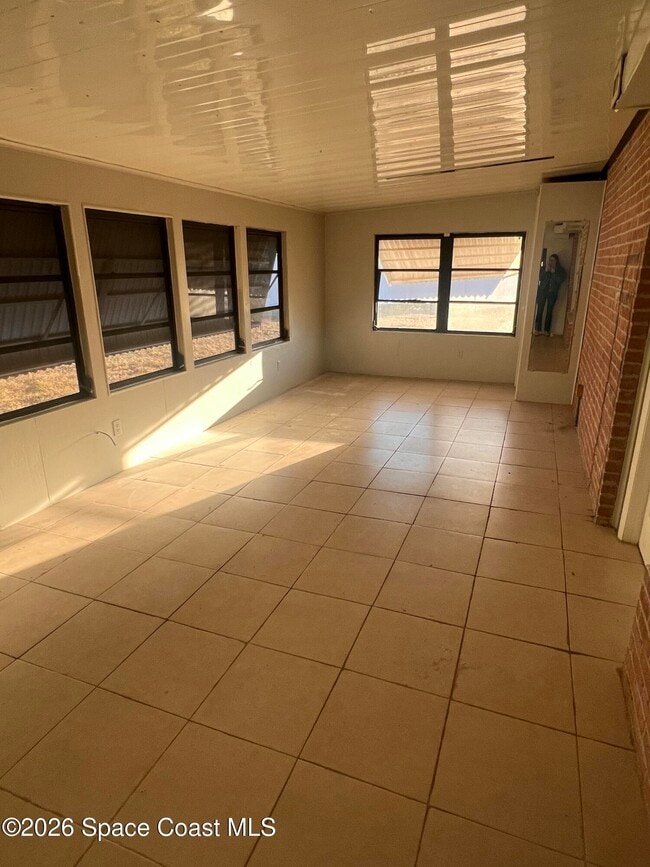 Building Photo - 666 John Hancock Ln