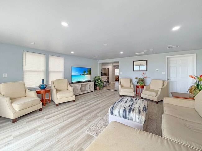 Building Photo - 6403 S Hwy A1A