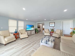 Building Photo - 6403 S Hwy A1A