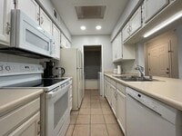 Building Photo - Furnished Oppenheimer Condo; Shorter Lease Options; Unit 212