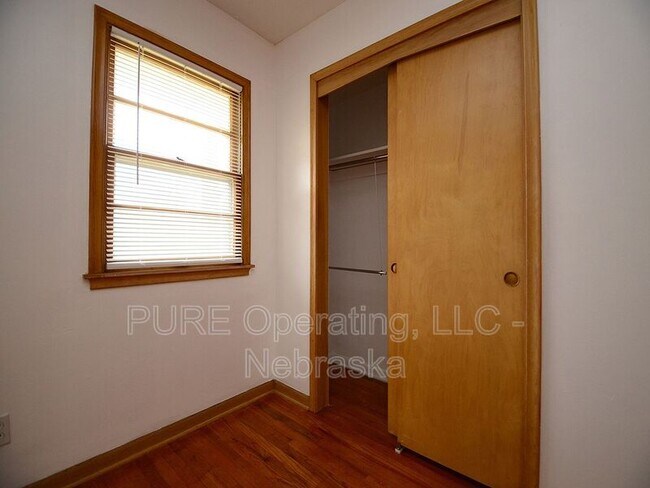 Building Photo - 3333 S 82nd St