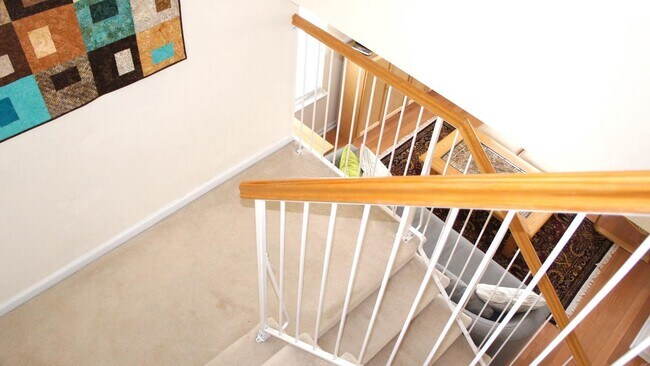 Building Photo - 364 Westwood Ave