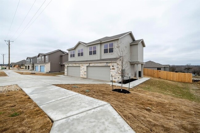 Building Photo - 1201 Garland Rd