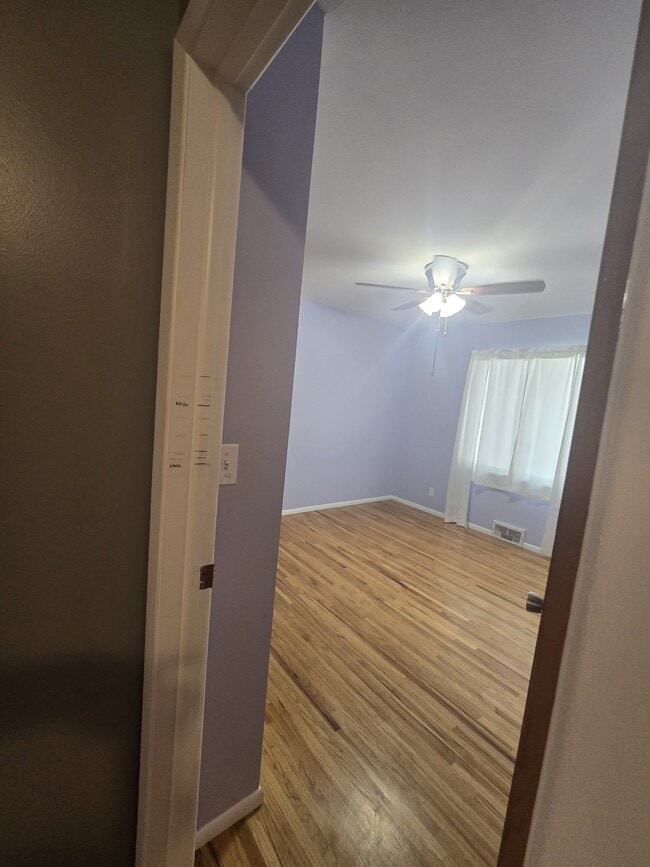 Building Photo - 124 W Water St