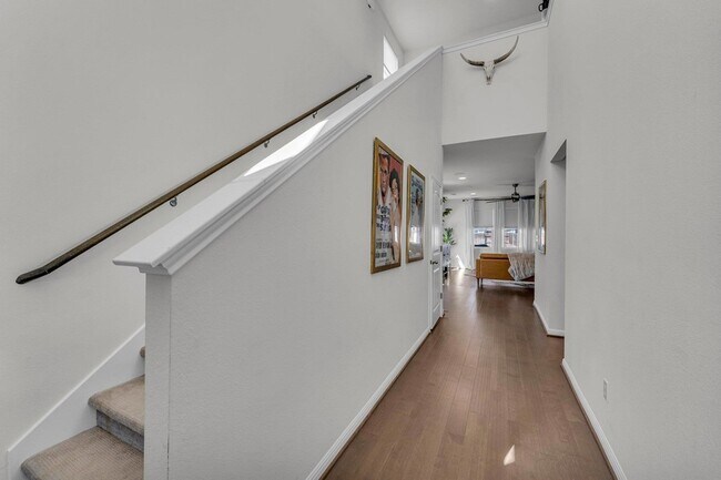 Building Photo - 306 Cold Spg Lp