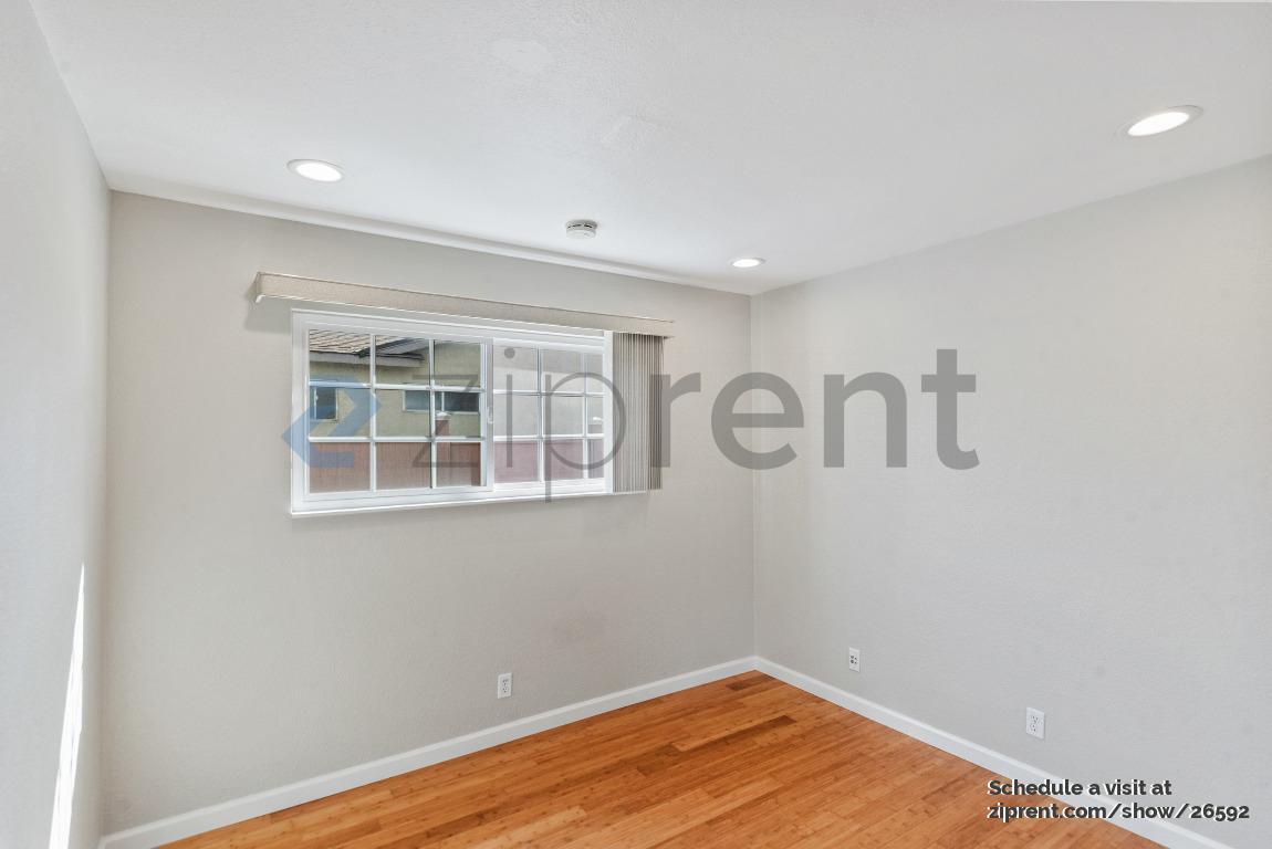 Building Photo - 1872 Anne Marie Ct