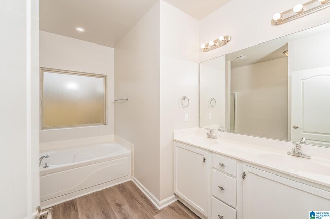 Building Photo - 8254 Owen Park Dr