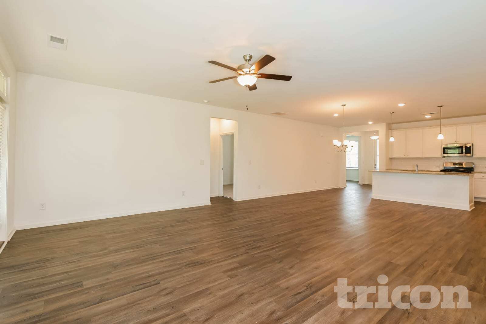 Building Photo - 117 Everett Sq