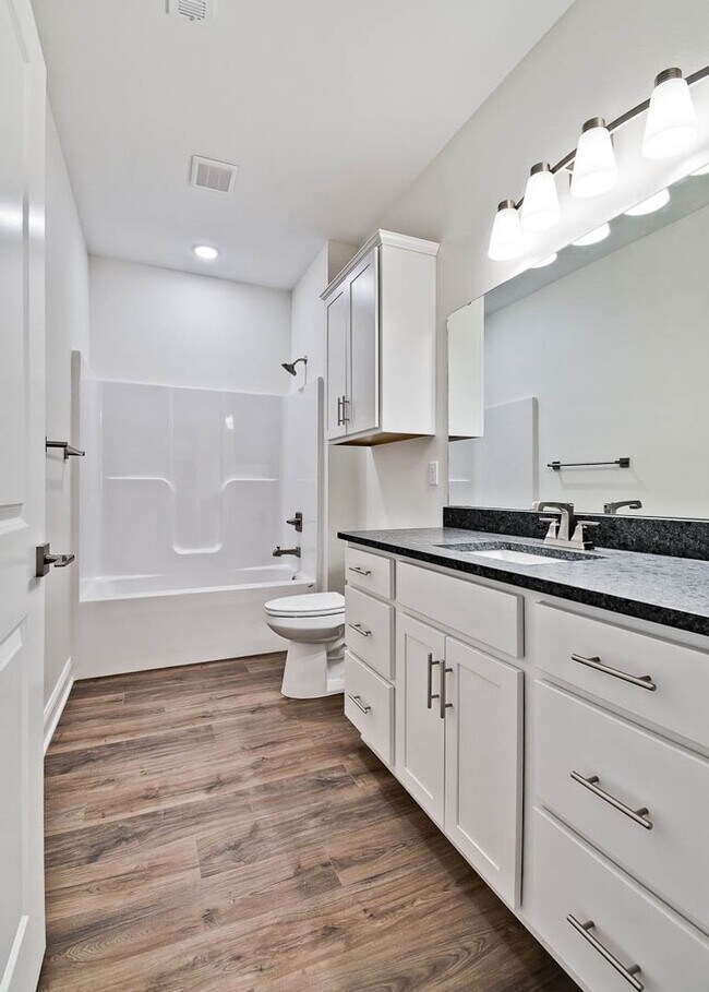 Building Photo - 336 Turnberry Ct