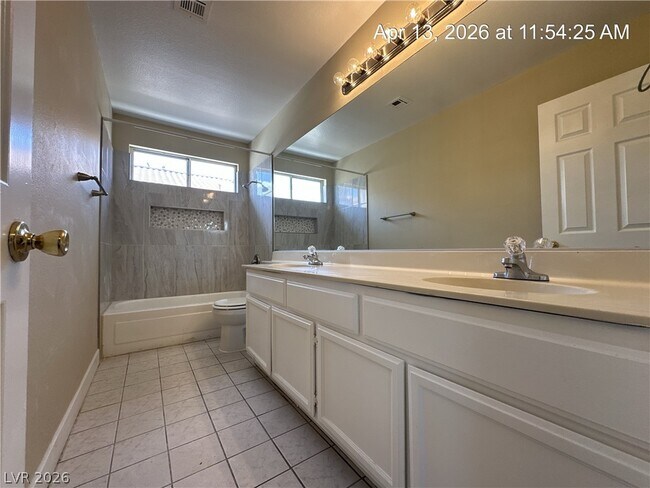 Building Photo - 115 Hanover Dr