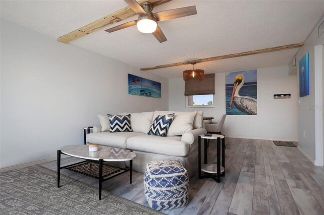 Building Photo - 7560 Bay Island Dr S