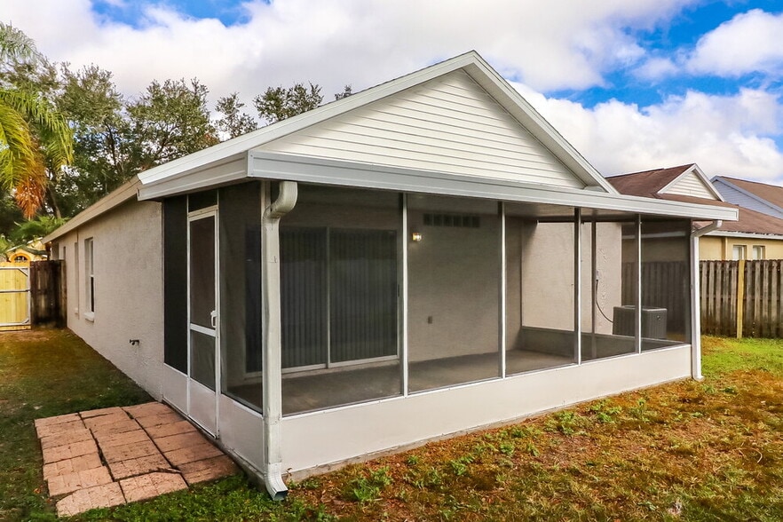 Building Photo - 10915 Brucehaven Dr
