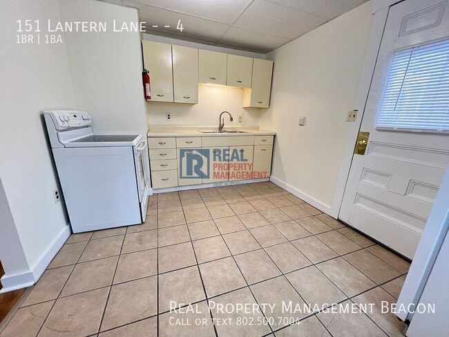 Building Photo - 151 Lantern Ln