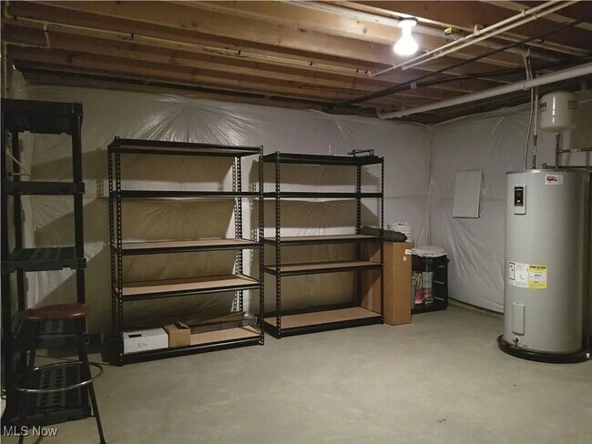 Building Photo - 5055 Lake Forest Dr