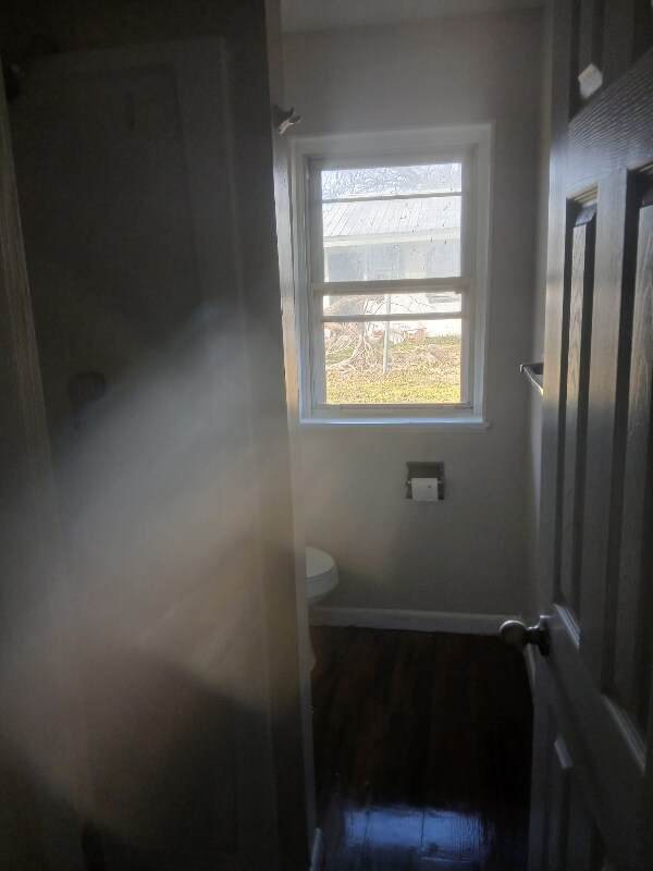 Building Photo - 106 S Davis St