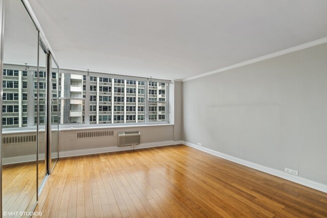Building Photo - 4250 N Marine Dr