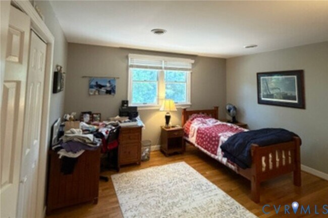 Building Photo - 504 Gaslight Dr