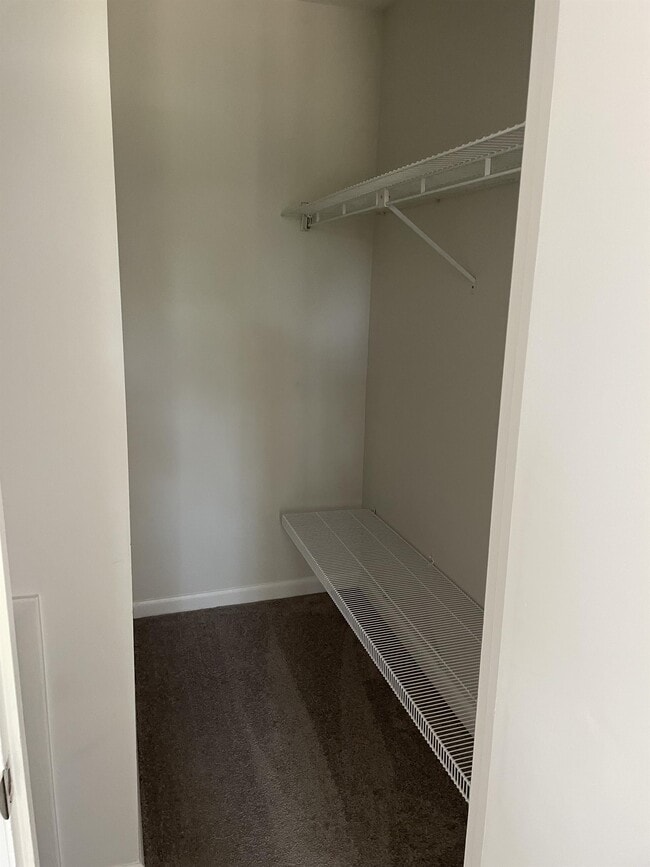 Building Photo - 158 Harvest Dr