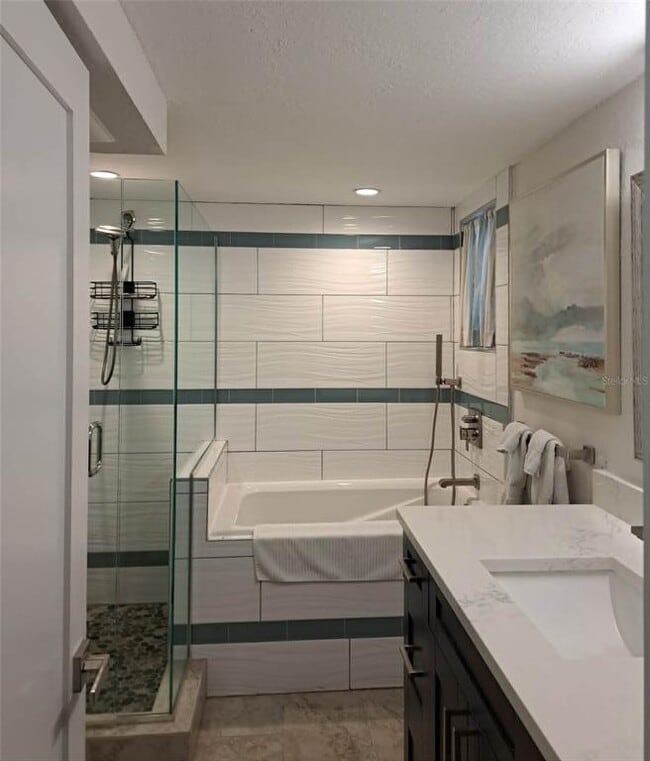 Building Photo - 2802 Pass a Grille Way