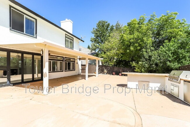 Building Photo - 1518 Southridge Ct