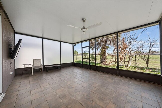 Building Photo - 2962 White Cedar Cir