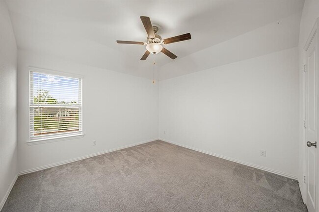 Building Photo - 1706 Country Air Ln