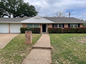 Building Photo - Application Received | Single-Story 3 Bed, 2 Bath | Prime Waco Location | Cul-de-Sac Lot with Gar...