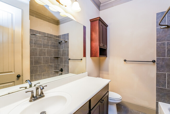 Building Photo - Discover Your Dream Home in Cypress, TX