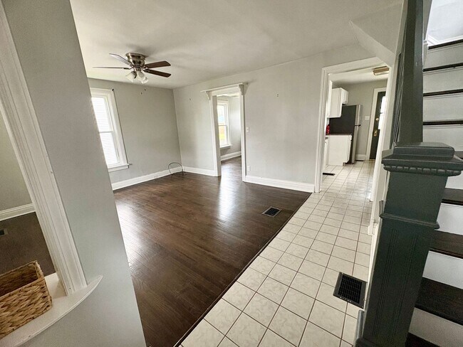 Building Photo - 3 Bedroom House Available in Hershey!