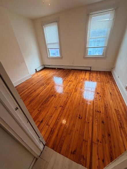 Bedroom 3 - 248 Morris Ave