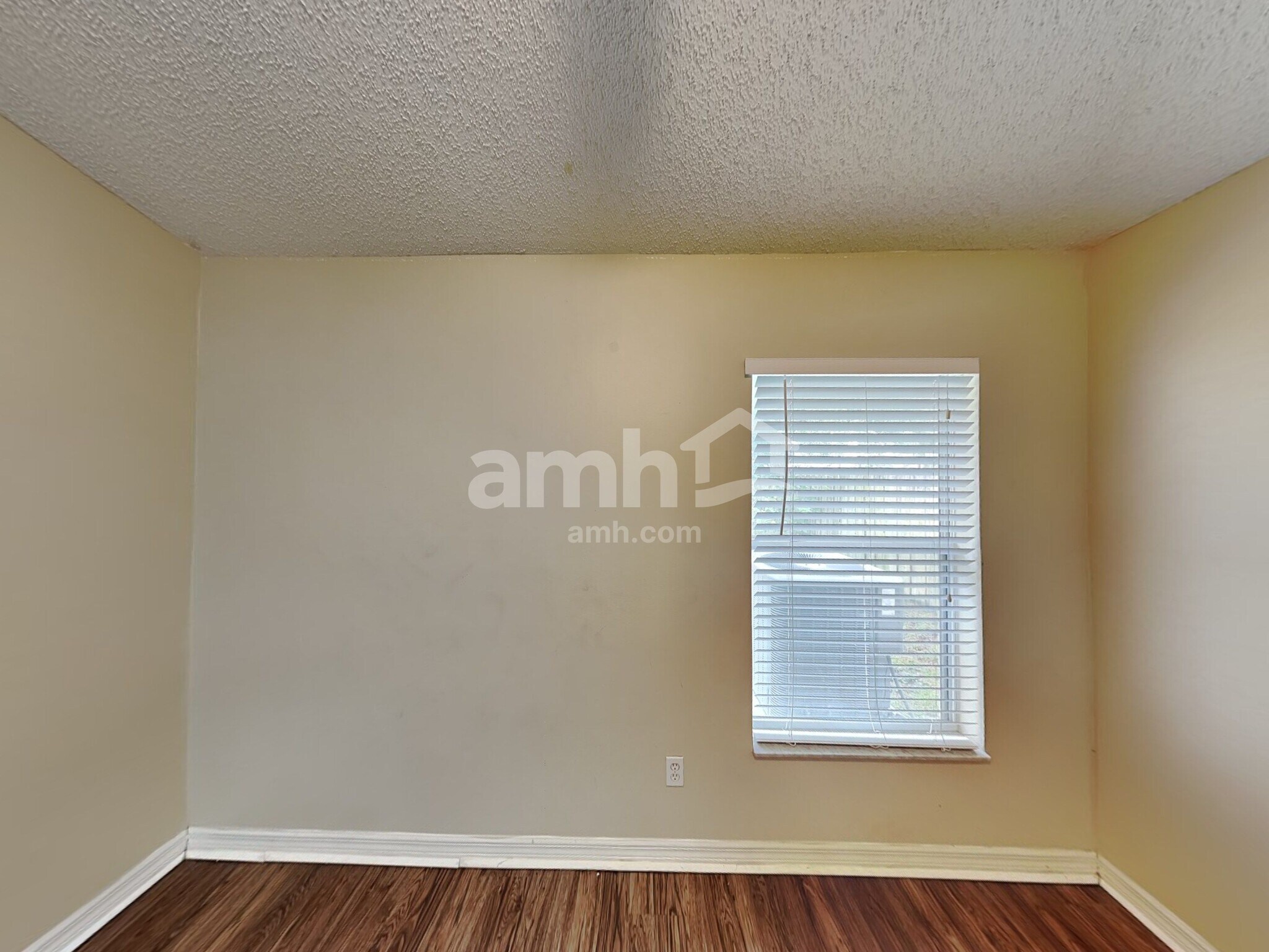 Building Photo - 875 Sedgewood Cir