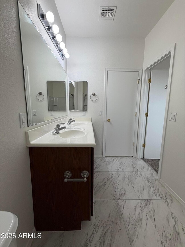 Building Photo - 7464 S 31st Pl