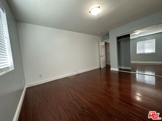 Building Photo - 7924 Peachtree Ave
