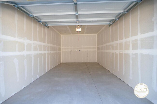 Building Photo - 3-Bed 2-Bath Condo In Lehi With Luxurious Amenities!