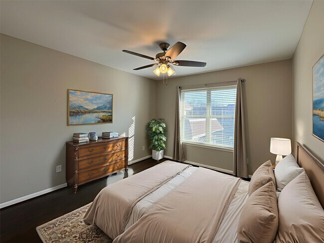 Building Photo - 845 Augusta Dr