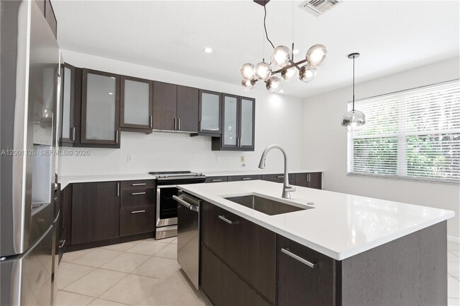 Building Photo - 4808 SW 157th Way